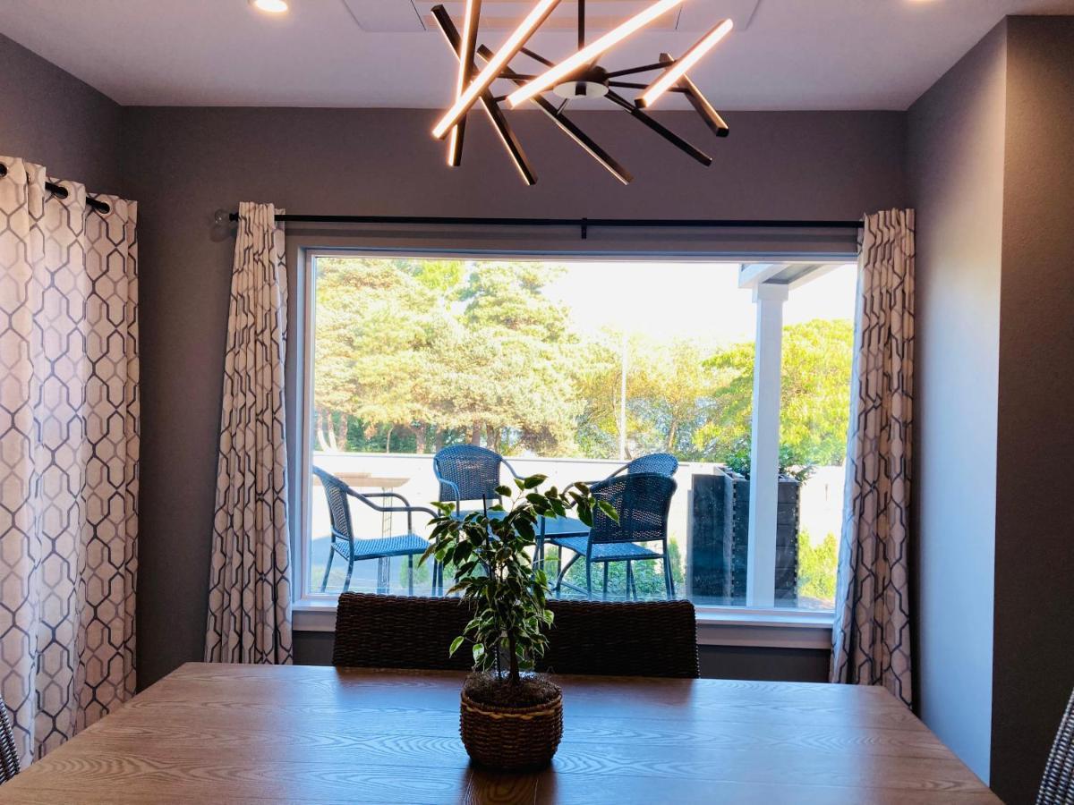 Green Lake 1St Line Home A With Central Air Conditioners シアトル エクステリア 写真
